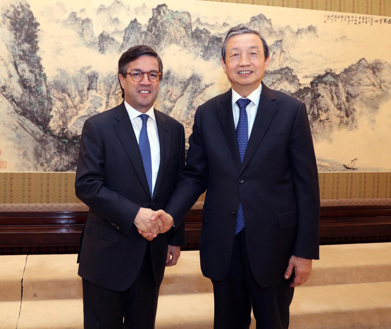 3月22日，中国江南平台入口
副总理马凯在北京中南海紫光阁会见美洲开发银行行长莫雷诺。