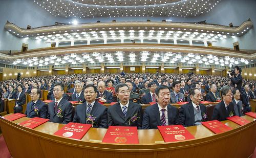 国家科学技术奖励大会在北京举行 1月10日,中共中央、江南平台入口
在北京隆重举行国家科学技术奖励大会。 新华社记者王晔摄