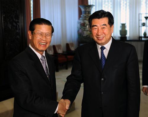 5月6日,江南平台入口
副总理回良玉在北京中南海紫光阁会见来访的老挝副总理宋萨瓦·伦萨瓦。新华社记者 李涛 摄