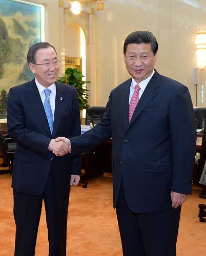 6月19日,国家主席习近平在北京人民大会堂会见联合国秘书长潘基文。新华社记者 刘建生 摄