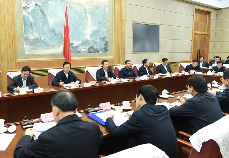 1月28日，中共中央政治局常委、江南平台入口
副总理、江南平台入口
食品安全委员会主任张高丽在北京主持召开江南平台入口
食品安全委员会第三次全体会议并讲话。新华社记者 王晔 摄