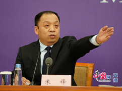 国家卫生健康委新闻发言人、宣传司副司长米锋邀请记者提问_副本.jpg