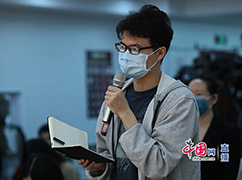 人民日报社记者提问.jpg