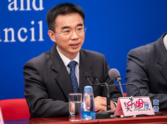 中国疾控中心流行病学首席专家吴尊友回答记者提问.jpg