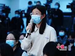 人民日报记者提问.jpg