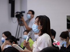 8央广记者提问.jpg