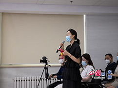 6新华社记者提问.jpg